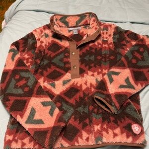 Brand new never worn… ariat fuzzy quarter button top